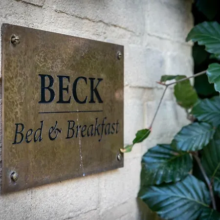 לינה וארוחת בוקר Beck's *
